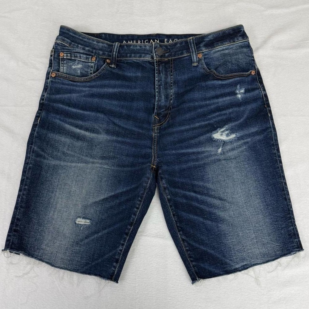 American Eagle Airflex+ Mens Blue Denim Shorts Distressed Raw Hem Size 36